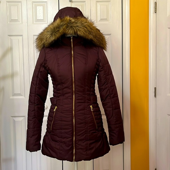Celebrity Pink Jackets & Blazers - Women’s Celebrity Pink Puffer Coat with faux fur trim removable hood